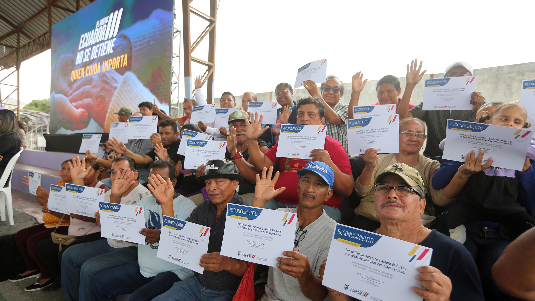 EL PRESIDENTE RECONOCIÓ LA LABOR DE QUIENES DEDICAN SU VIDA A CUIDAR A LOS MÁS VULNERABLES DEL PAÍS