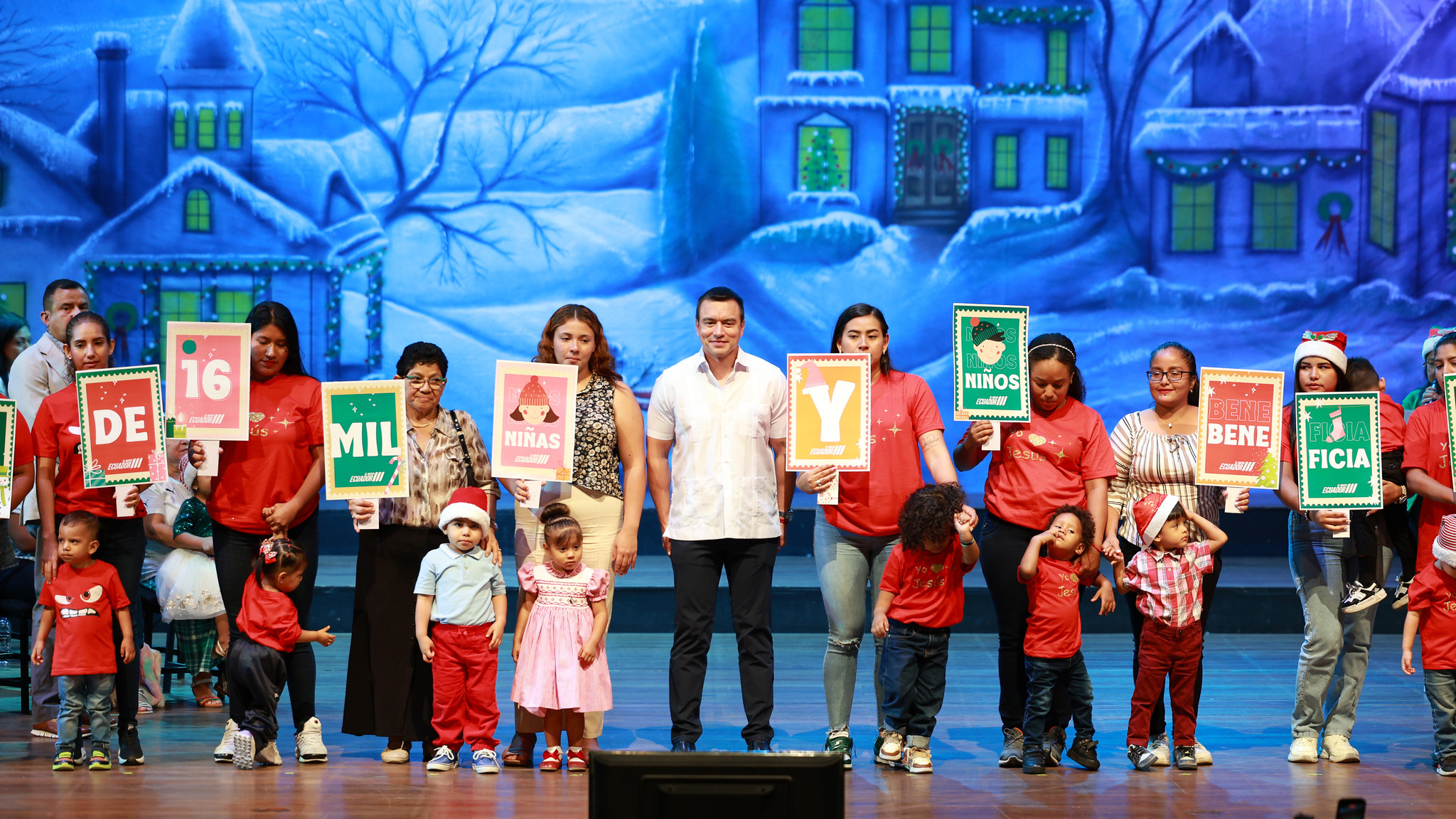 EL PRESIDENTE DANIEL NOBOA DESTINA MÁS DE UN MILLÓN DE DÓLARES PARA LA REPOTENCIACIÓN DE 25 CENTROS DE DESARROLLO INFANTIL (CDI)