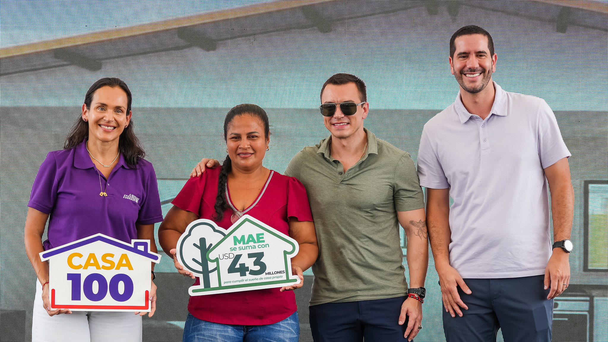 EL AÑO DE LA CONSTRUCCIÓN ESTÁ EN MARCHA: PRESIDENTE NOBOA IMPULSA LA PARTICIPACIÓN DE LAS EMPRESAS PÚBLICAS EN LA CONSTRUCCIÓN DE VIVIENDAS DIGNAS