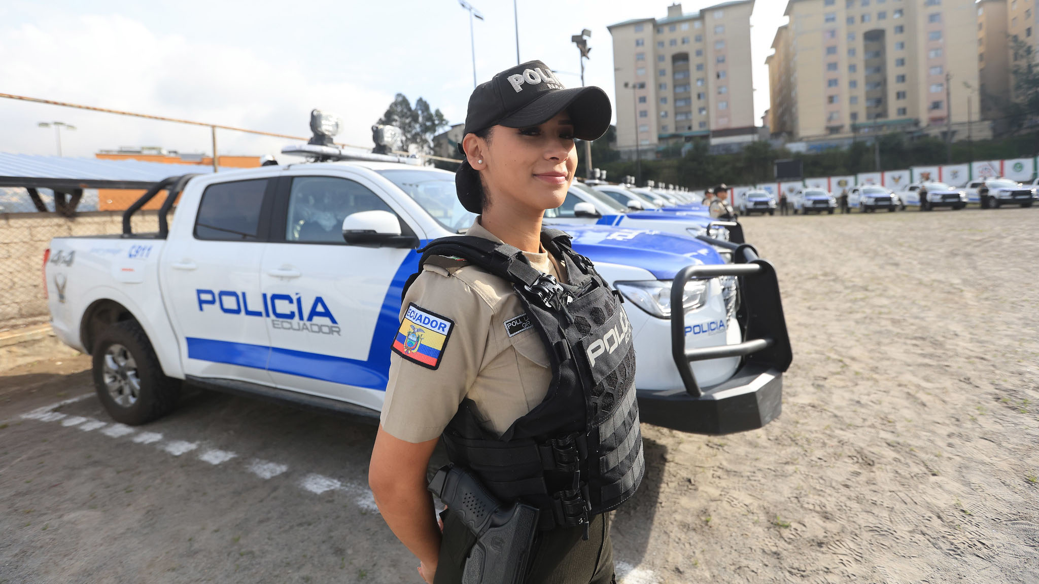 GRACIAS A LA LEY IMPULSADA POR EL PRESIDENTE NOBOA, LA POLICÍA NACIONAL RECIBIÓ 190 VEHÍCULOS EN ALIANZA CON EL SECTOR PRIVADO PARA COMBATIR EL CRIMEN