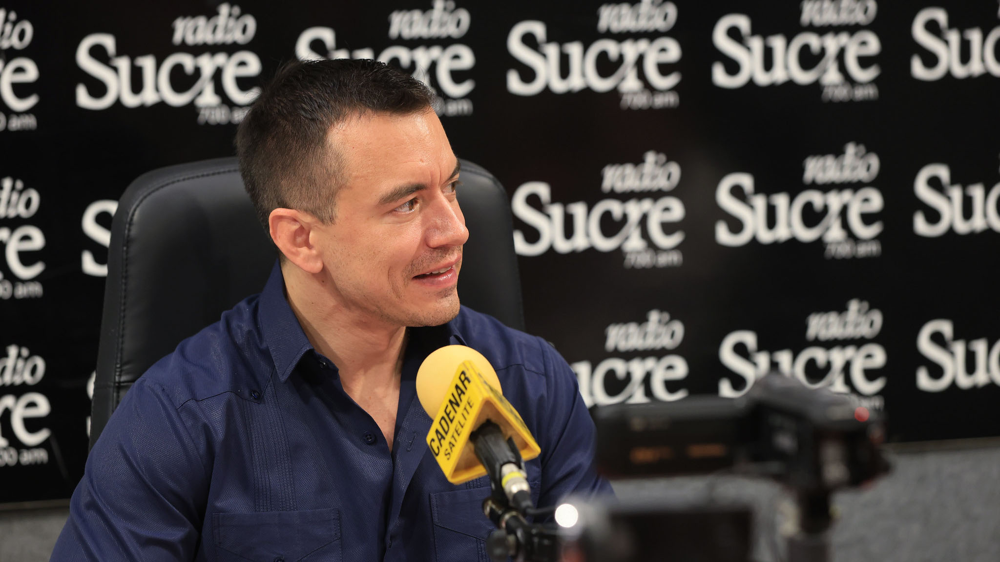 EL PRESIDENTE NOBOA EXPUSO EN RADIO SUCRE LOS AVANCES DEL GOBIERNO EN SEGURIDAD, ECONOMÍA Y RELACIONES INTERNACIONALES