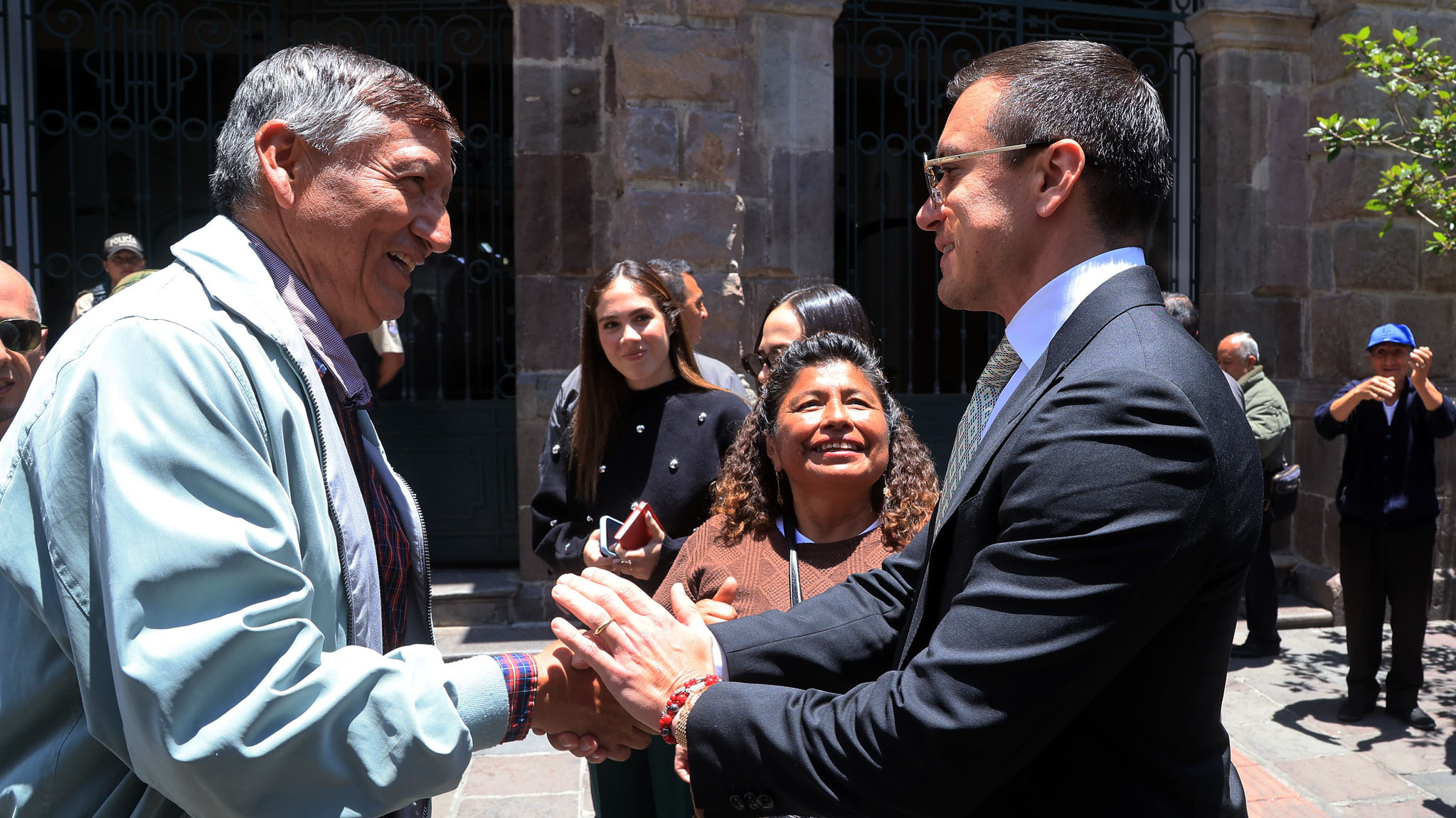 JÓVENES, ADULTOS Y ADULTOS MAYORES CON ESCOLARIDAD INCONCLUSA ACCEDEN A LA OFERTA EDUCATIVA QUE IMPULSA EL PRESIDENTE NOBOA