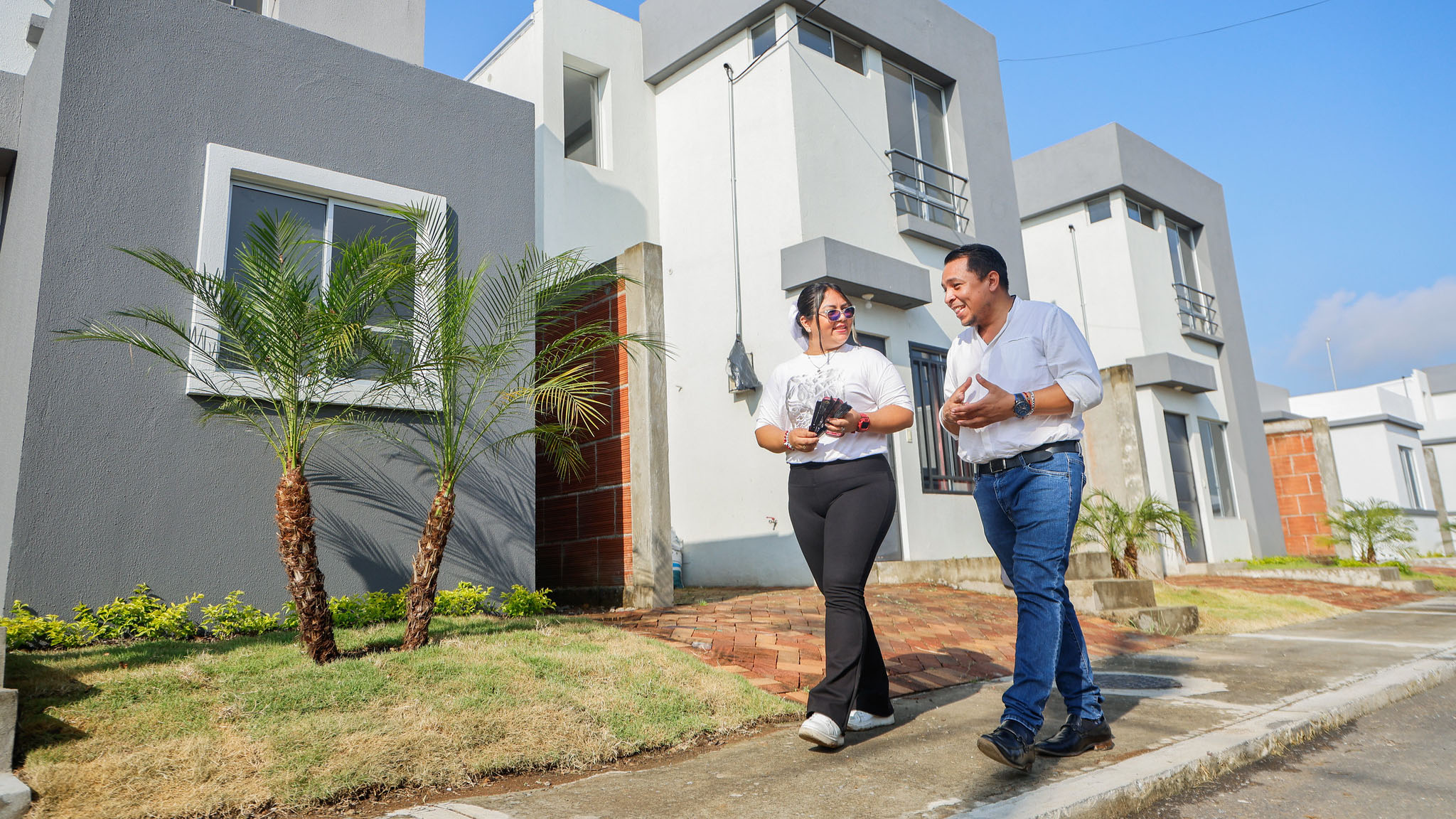 PRESIDENTE DANIEL NOBOA ENTREGÓ VIVIENDAS DE LA URBANIZACIÓN TERRENOVA MEDIANTE MITI-MITI Y CREDICASA, EN TOTAL SERÁN 3.029 FAMILIAS BENEFICIADAS