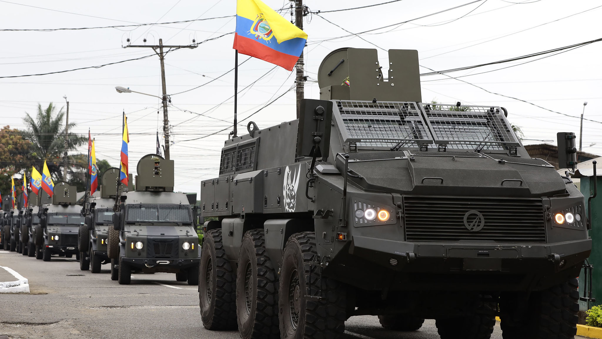 REDUCCIÓN DEL 28 % EN MUERTES VIOLENTAS: ASÍ RESPONDIÓ ECUADOR ANTE EL TOQUE DE QUEDA