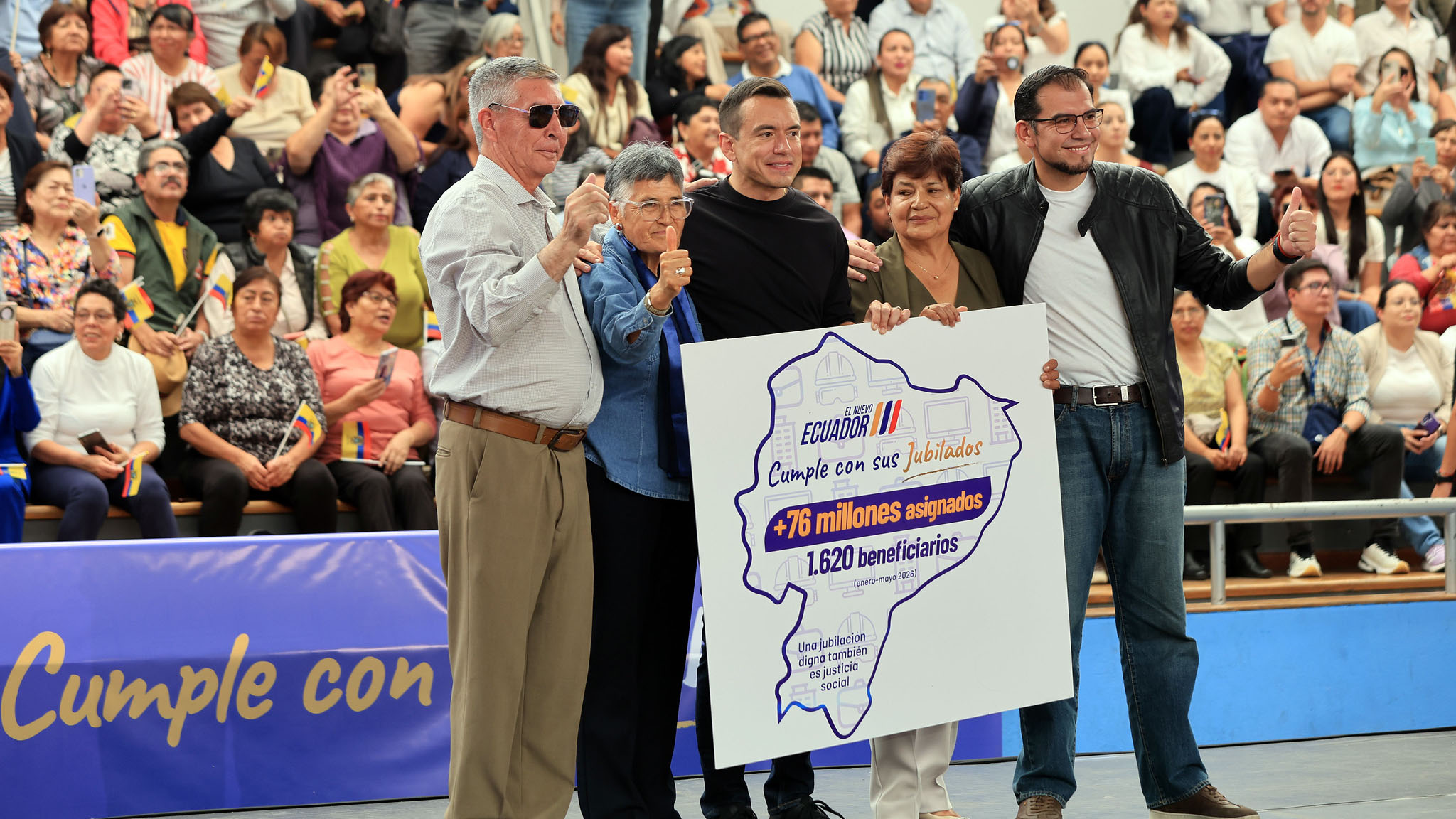 GOBIERNO DE DANIEL NOBOA CUMPLE CON NUESTROS JUBILADOS: USD 77 MILLONES EN COMPENSACIONES
