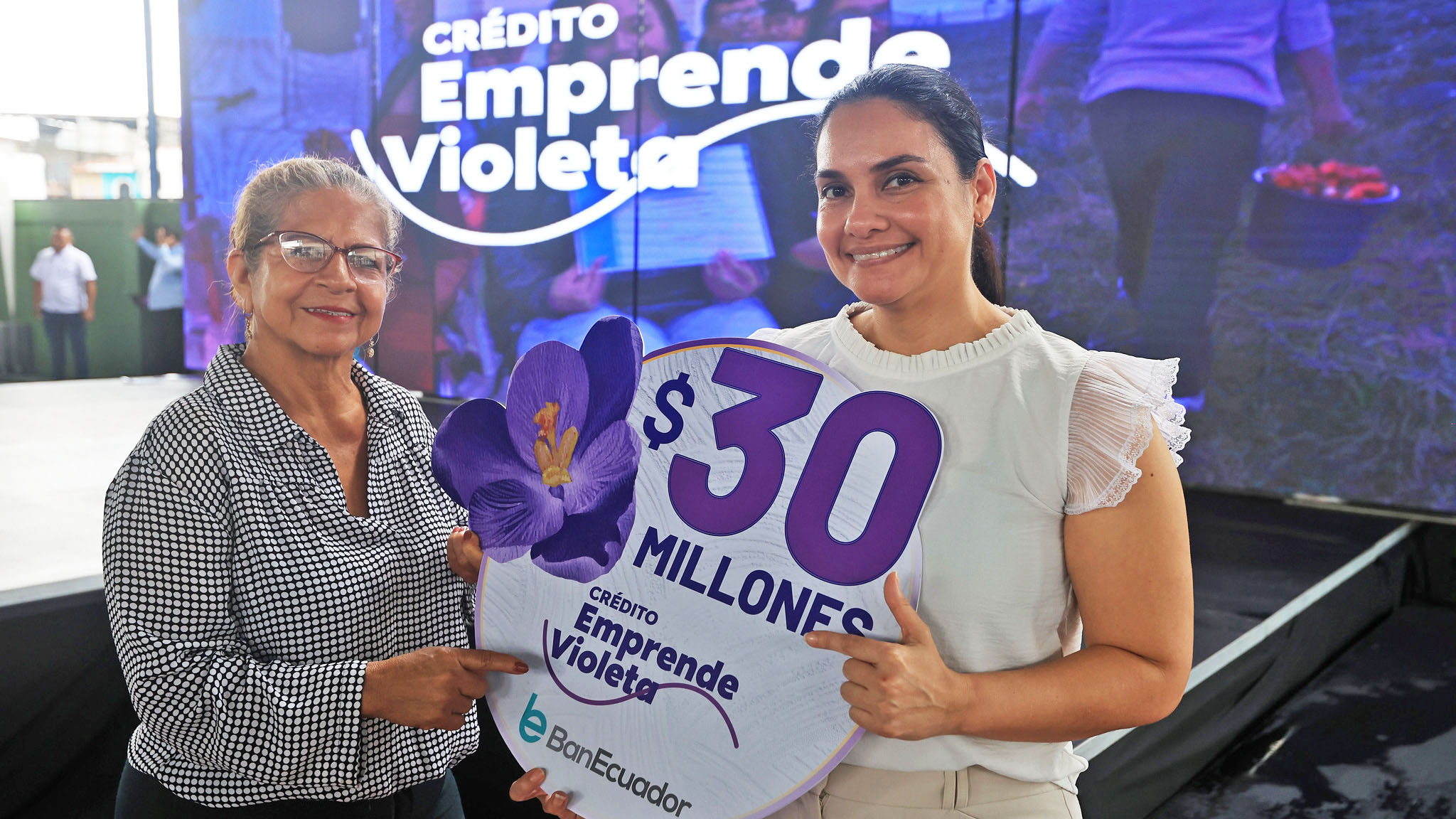 DANIEL NOBOA INVIERTE EN EL FUTURO DE 7.143 MUJERES: $30 MILLONES PARA GENERAR EMPLEO Y ANUNCIÓ LOS PRIMEROS PAGOS DE LA COMPRA ARROZ A PRODUCTORES LOCALES