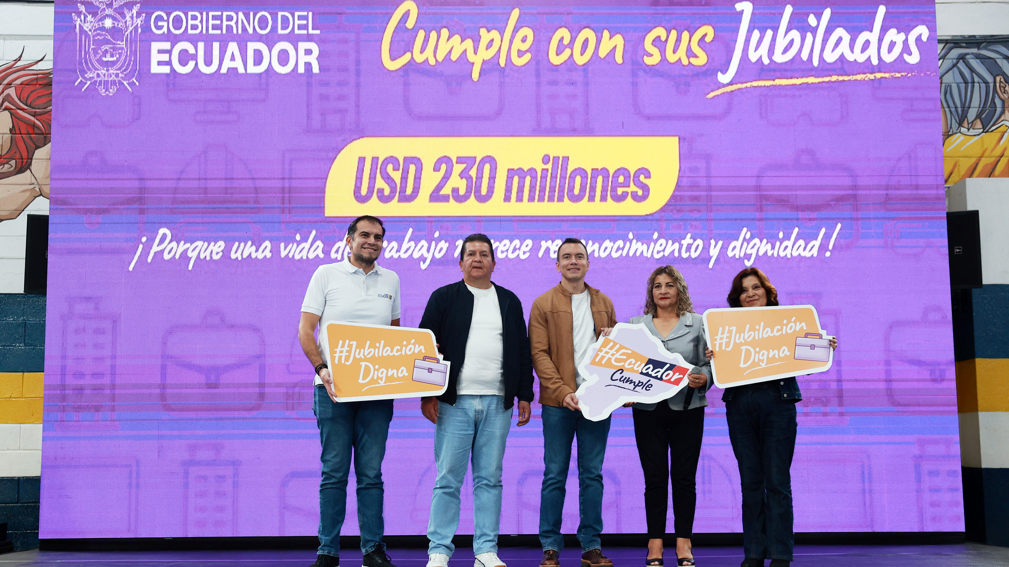 USD 230 MILLONES PARA 4.600 JUBILADOS: DANIEL NOBOA CUMPLE A QUIENES ENTREGARON SU VIDA AL SERVICIO PÚBLICO