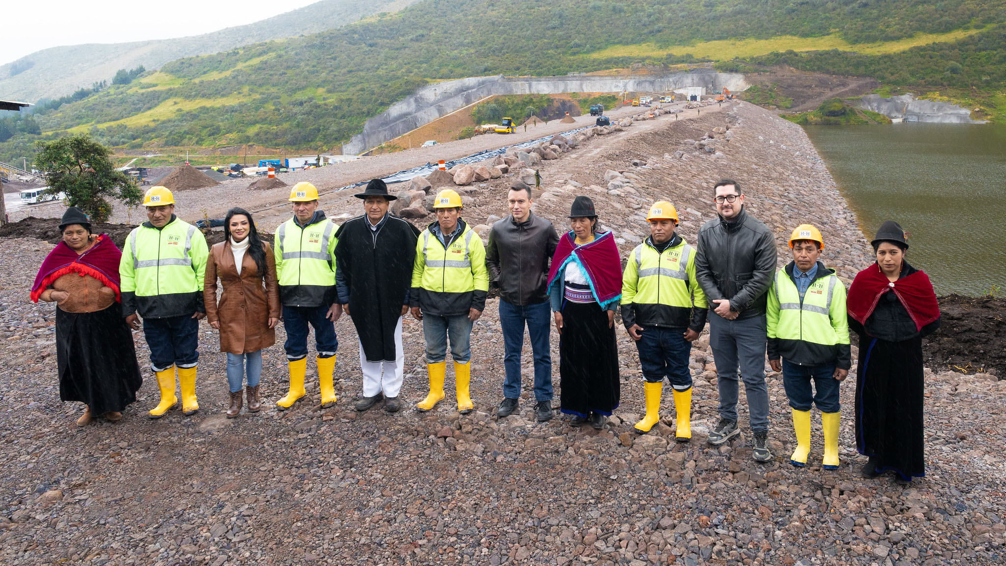 DANIEL NOBOA SUPERVISÓ EL AVANCE DEL EMBALSE CHIQUICAHUA QUE GARANTIZARÁ LA SEGURIDAD HÍDRICA EN TUNGURAHUA