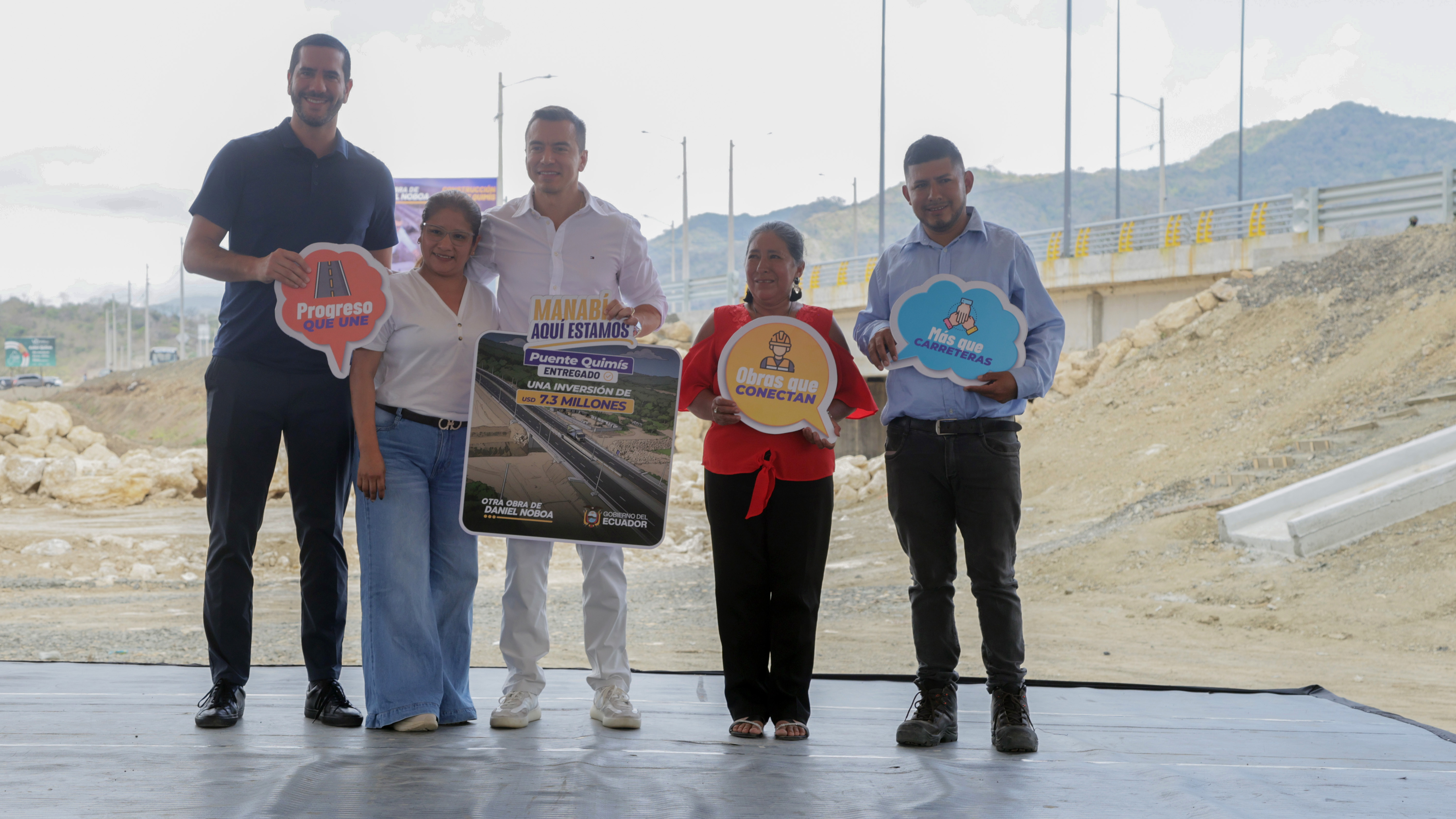 OBRAS QUE SE CUMPLEN, CONECTIVIDAD QUE TRANSFORMA: EL PRESIDENTE DANIEL NOBOA ENTREGA EL PUENTE QUIMÍS Y ANUNCIA NUEVAS INVERSIONES VIALES PARA MANABÍ
