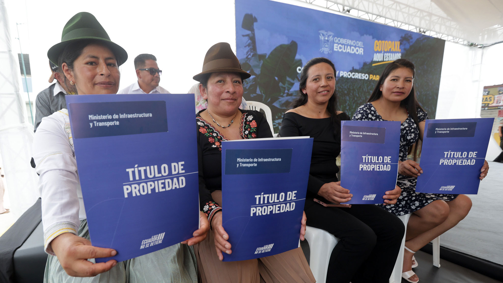 IMPULSAMOS EL DESARROLLO DE COTOPAXI CON OBRAS, FINANCIAMIENTO Y TÍTULOS DE PROPIEDAD