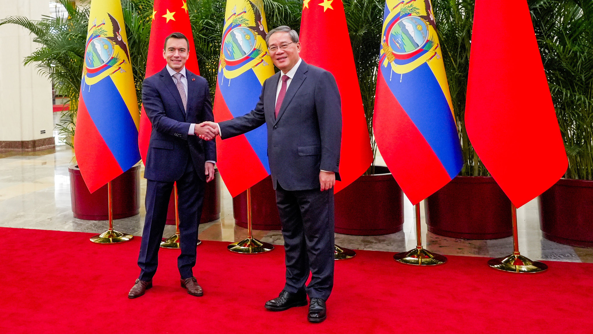 ECUADOR Y CHINA FORTALECEN SU RELACIÓN ECONÓMICA Y COMERCIAL PARA AMPLIAR EXPORTACIONES Y ATRAER INVERSIONES