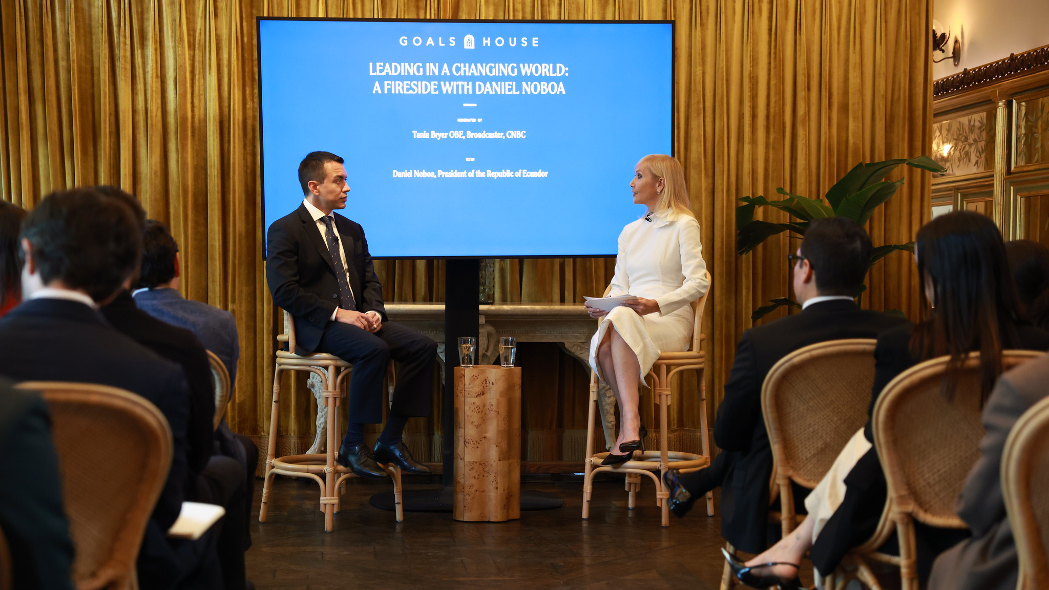 PRESIDENTE DANIEL NOBOA ABORDA EN NUEVA YORK LOS AVANCES Y OPORTUNIDADES DEL ECUADOR