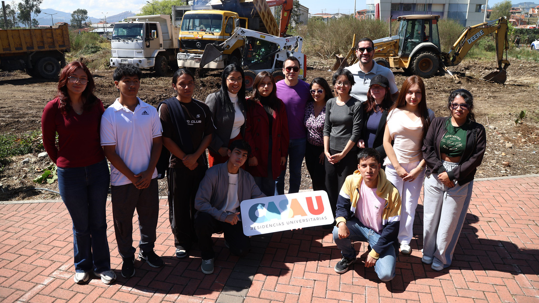 EL PRESIDENTE DANIEL NOBOA VISITÓ EN CUENCA EL PROYECTO CASA U QUE BENEFICIARÁ A 408 ESTUDIANTES